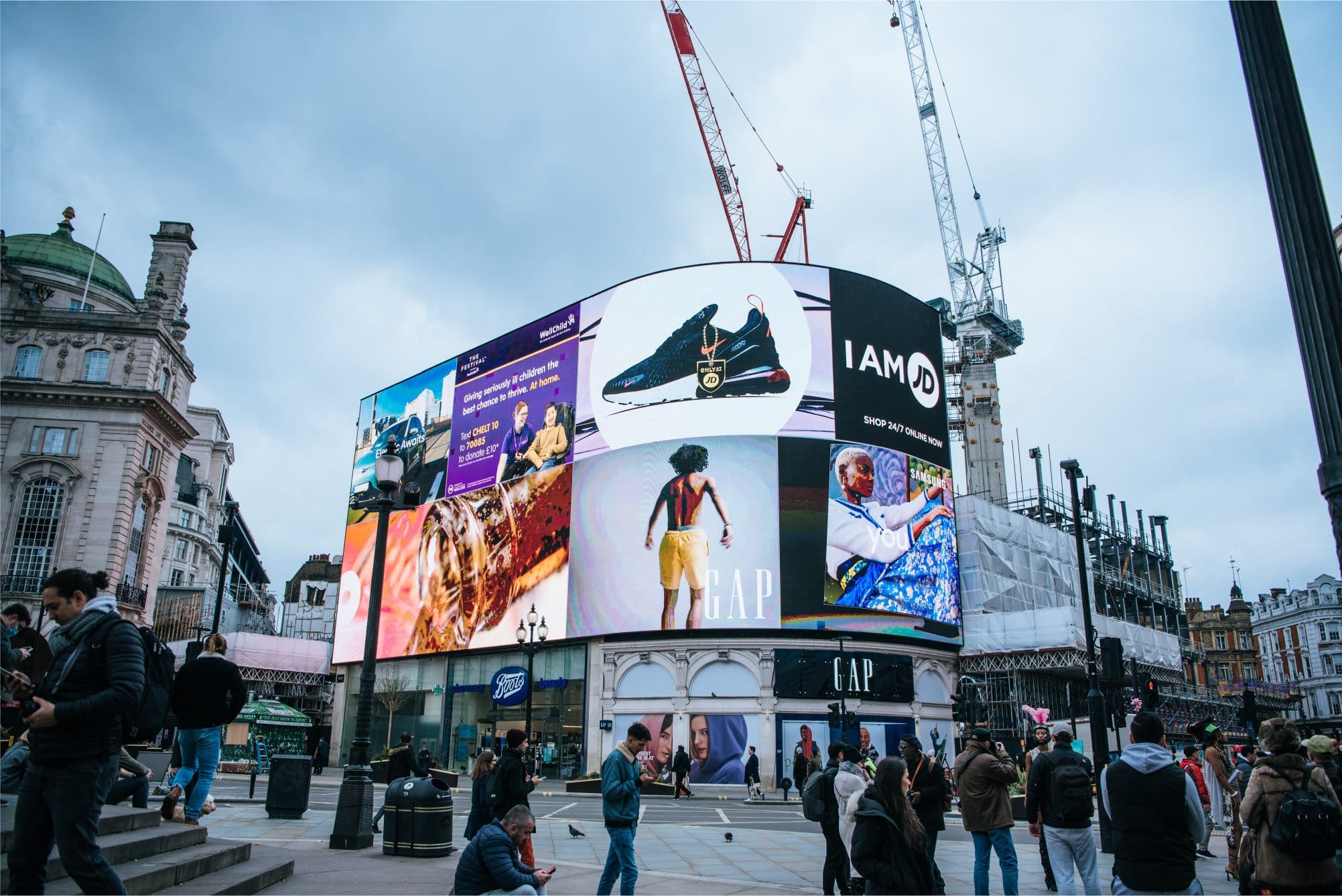 digital marketing agencies near me, London Digital Billboard with advertisements, branding agency London, Digital Marketing Agencies Near Me, Digital Marketing Agency London